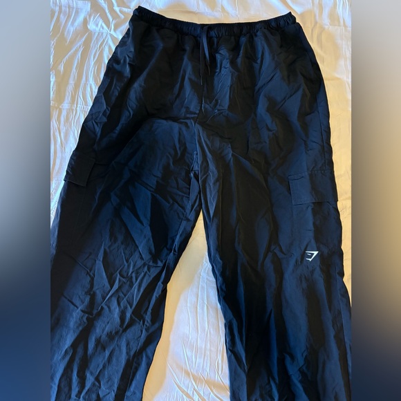 Gymshark cargo gym pump cover Pants. Over size fit - Picture 3 of 3